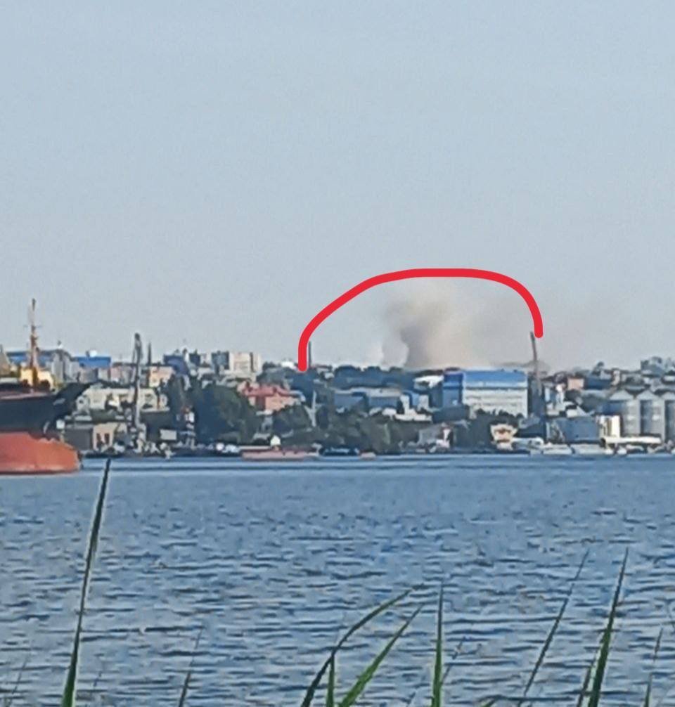 Russian National Guard base targeted by Ukrainian missiles in Kherson