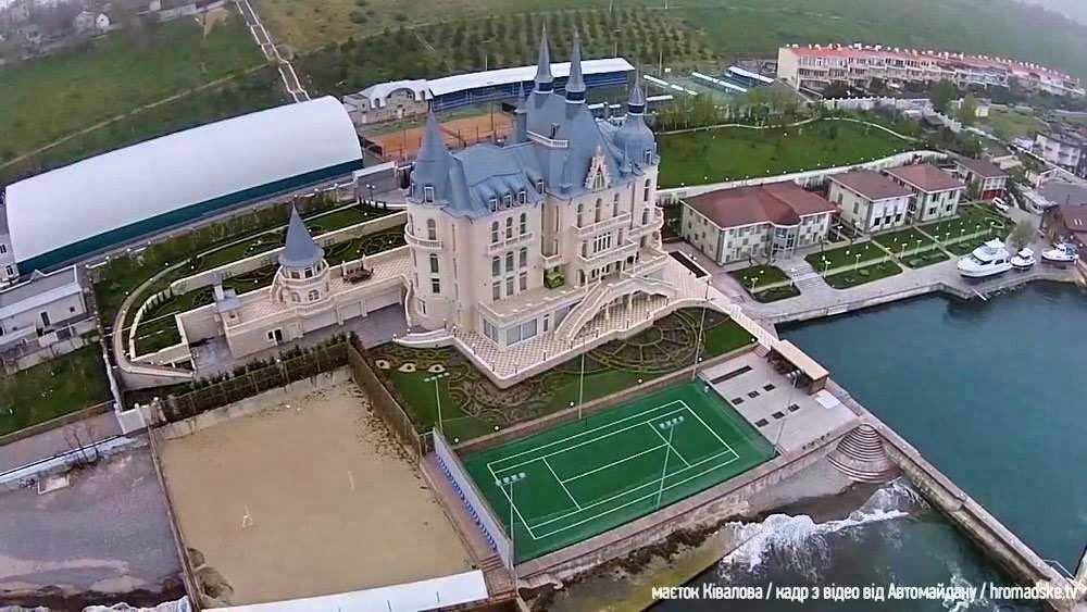 Russian missile attack burns down Kivalov’s seized coastal ‘Palace of Students’