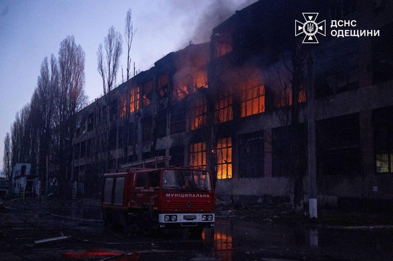 Russian attacks on Odesa infrastructure, second day