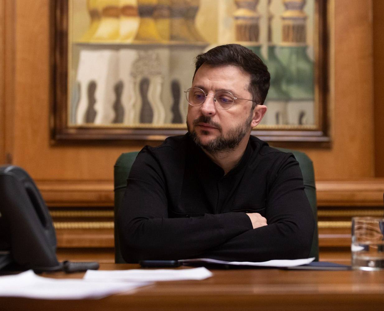 Zelenskyy discusses peace, invasion threat, and Russian reliability in call