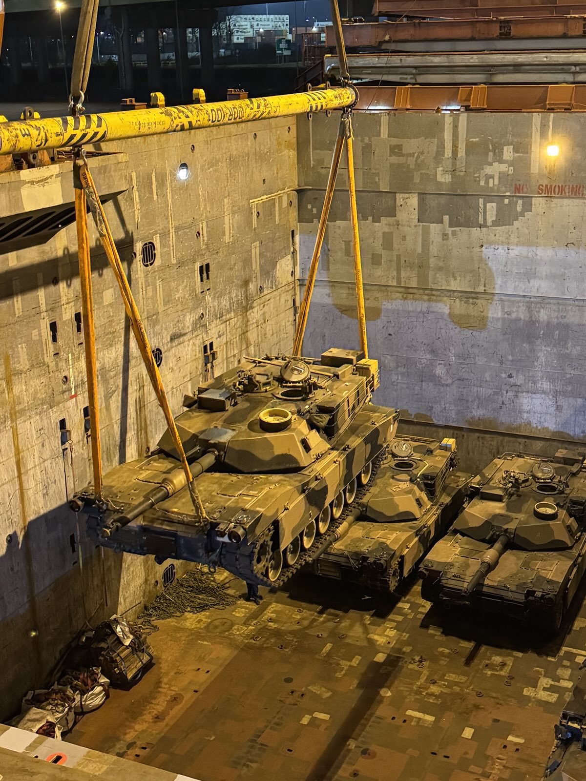 Australia Completes M1A1 Abrams Tank Delivery to Ukraine