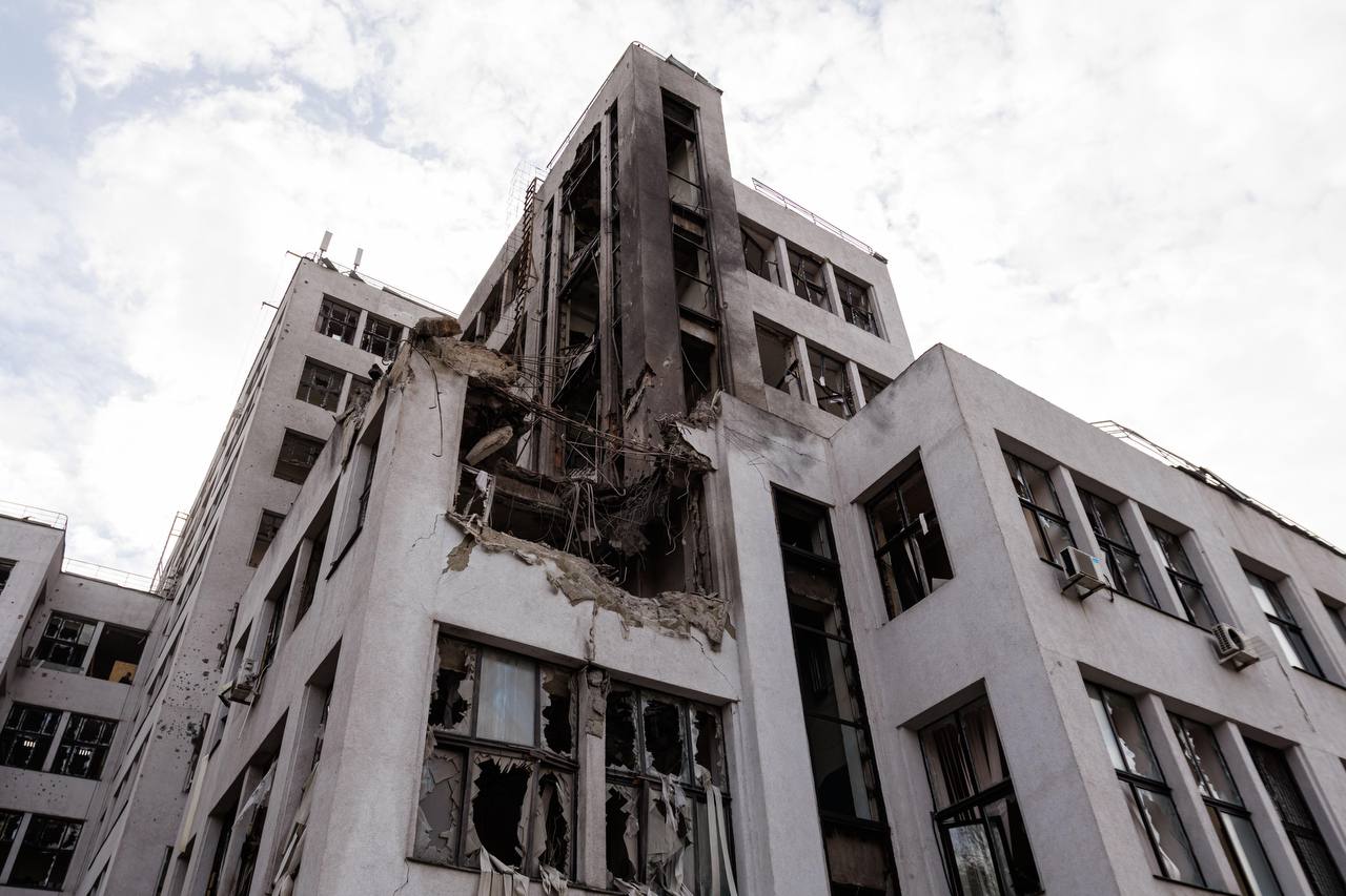 Damaged Derzhprom Building in Kharkiv to Be Restored
