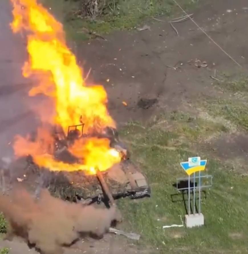 Russian T-90 tank destroyed by Ukrainian drone