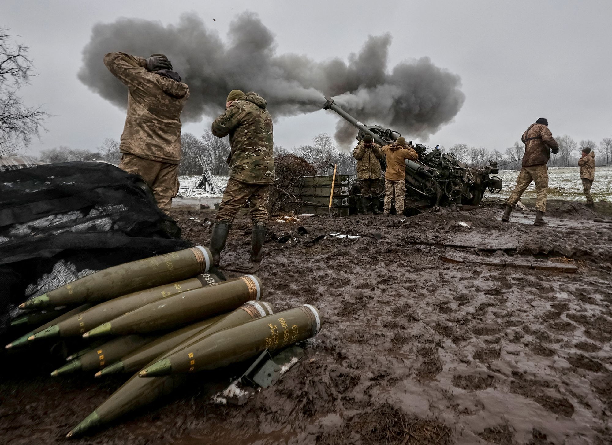 Ukraine faced munitions crisis: stocks nearly zero, Zelensky