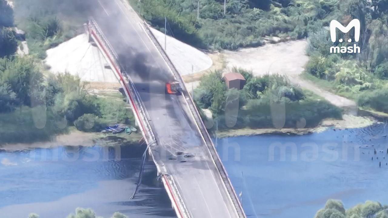 Ukrainian Forces blow bridge over Seim River in Kursk region