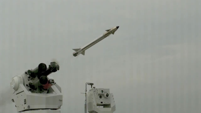 UK delivers hundreds of Martlet LMM missiles to Ukraine early