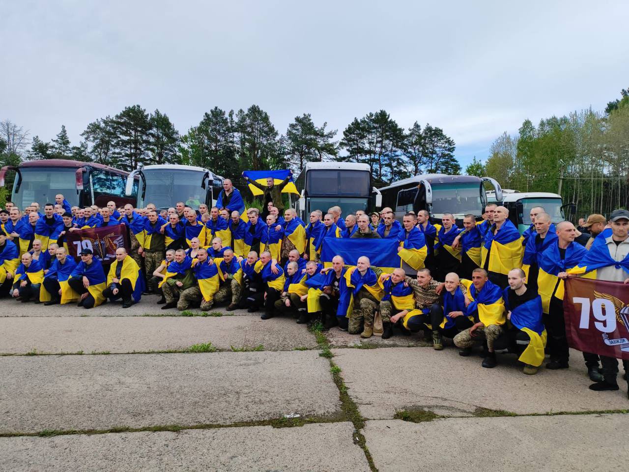 Ukraine Returns 205 Soldiers, Zelensky Announces Their Homecoming