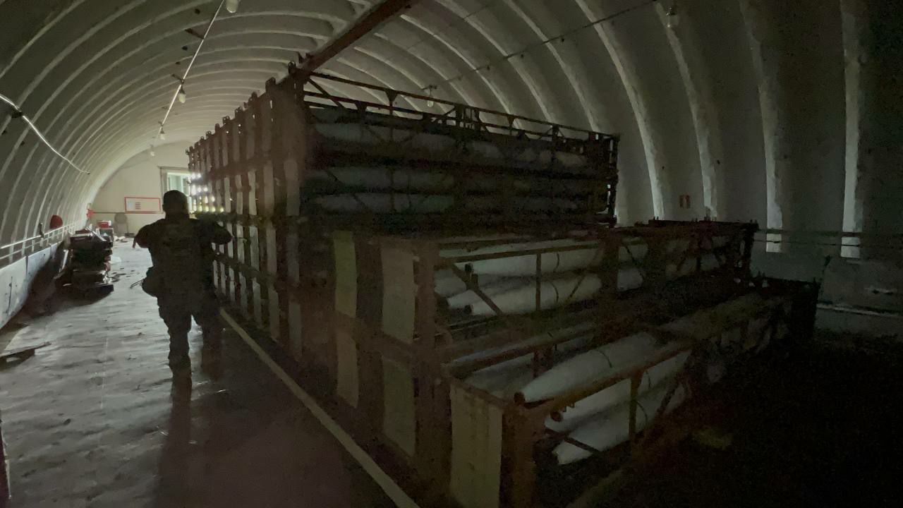 Important arsenal captured by Russians at Balakliya