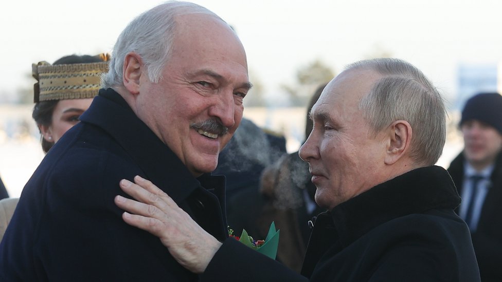 Russia: missile drills near Ukraine, nuclear simulation
