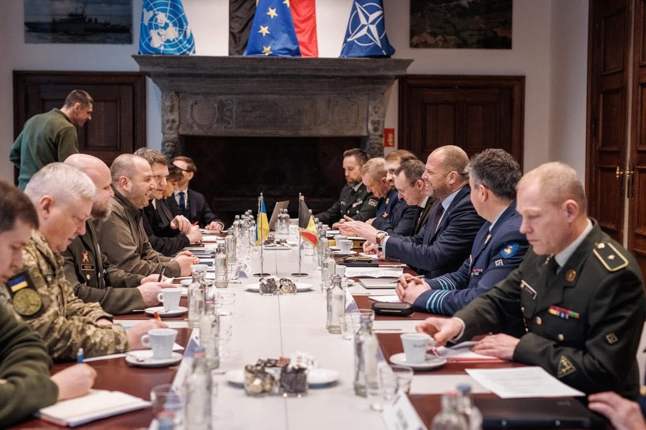 Ukraine’s Defense Minister Meets Belgium’s New Defense Minister