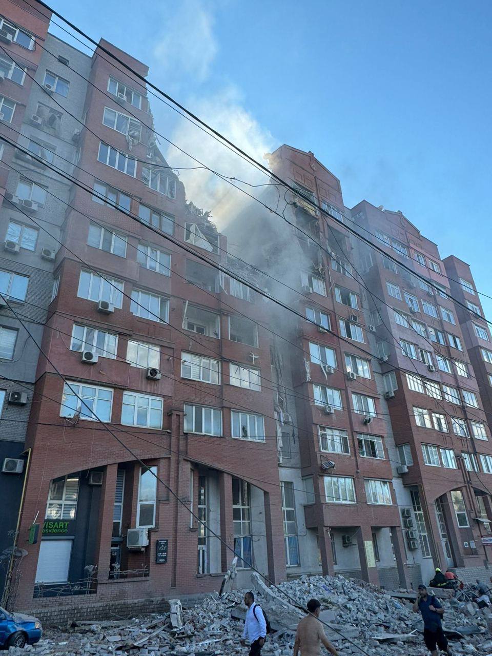 Russian rocket hits residential building in Dnipro