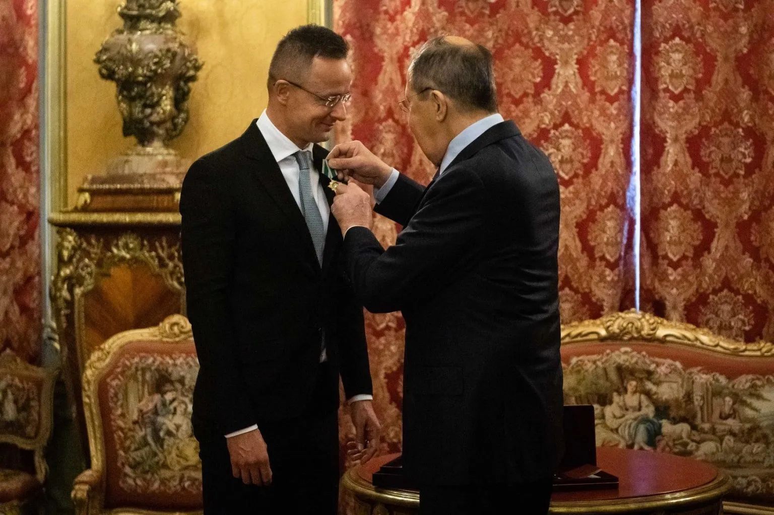 France Calls Hungary Traitor After Szijjártó Leaked EU Summit Intel to Lavrov