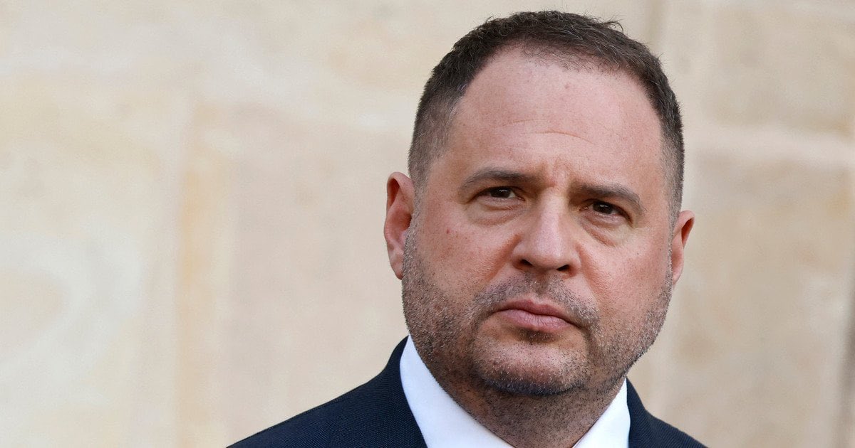 Yermak banned from leaving Ukraine
