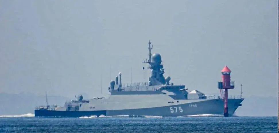 Ukrainian Forces Strike Russian Missile Ship ‘Grad’ on Lake Onega