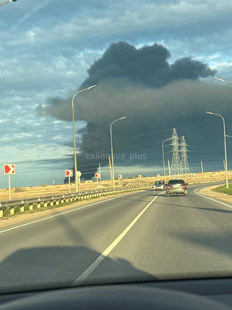 Oil depot in occupied Feodosia burns for two days