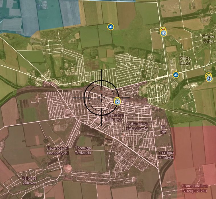 Russian soldiers hit by FPV drone in Pokrovsk, Donetsk Oblast