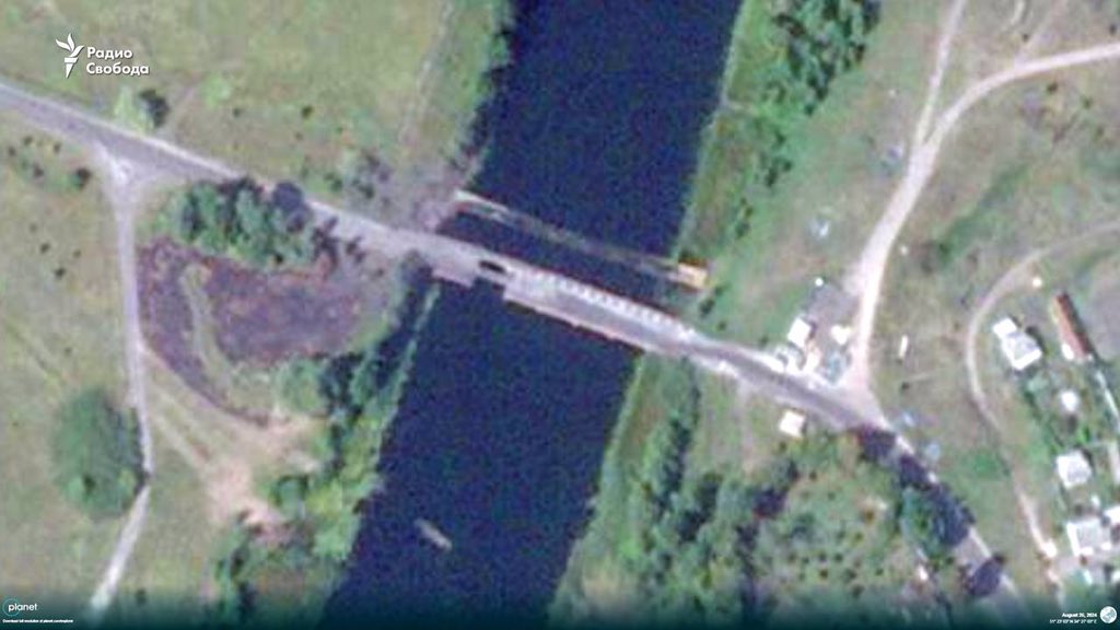 Third bridge over Seim near Karizha damaged