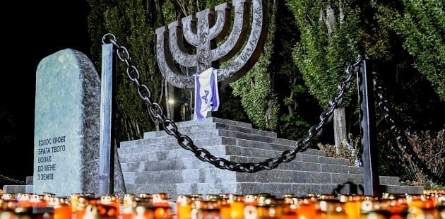 Ukrainian military stands with IDF on Yom HaShoah