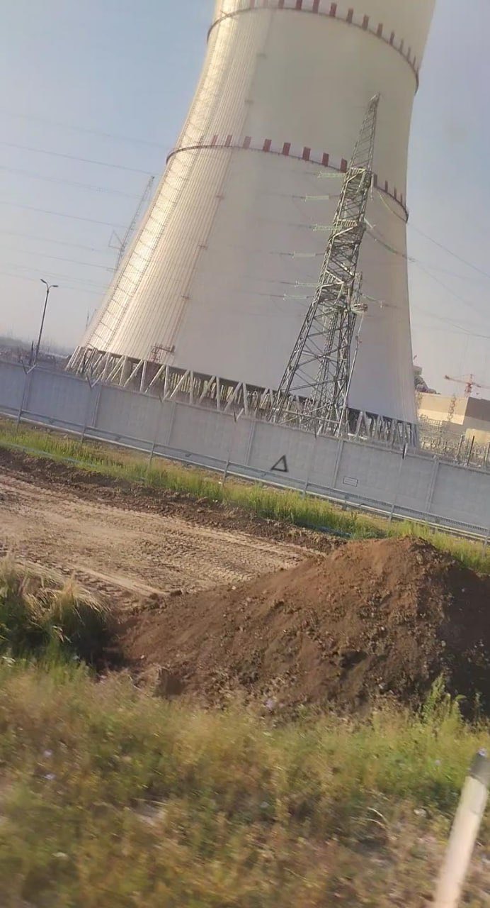 Triangle spotted on fence near Kursk NPP. Go Ukraine!