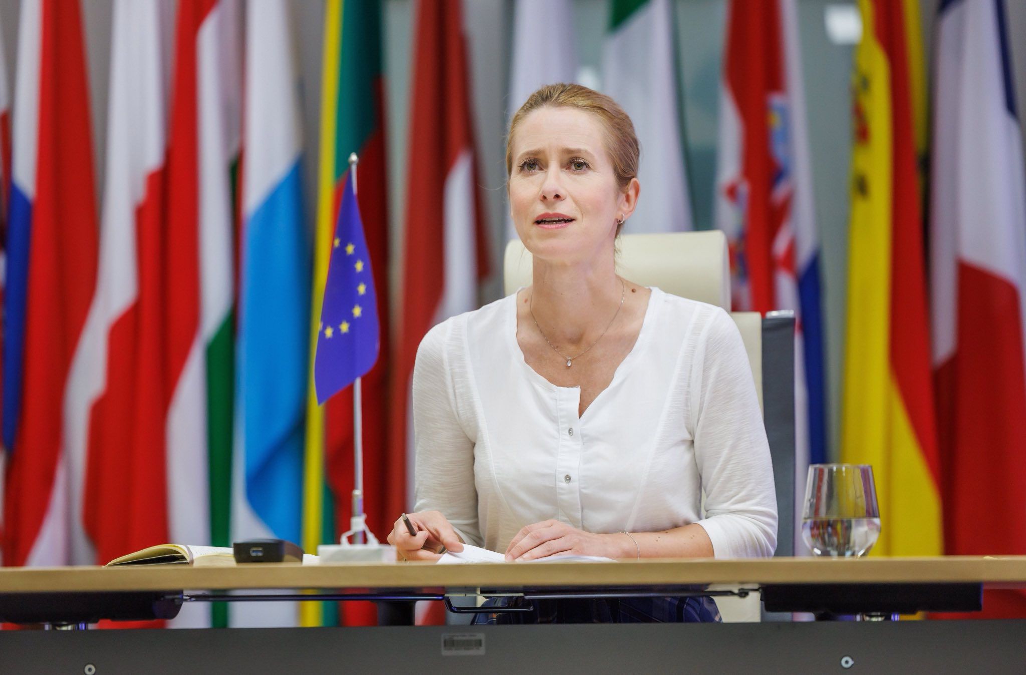 EU supports US steps for a just peace