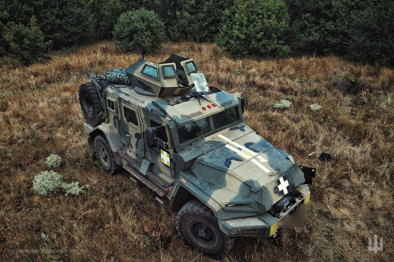 Trophy Russian AMN-590951 armored car now with Ukrainian 128th Brigade