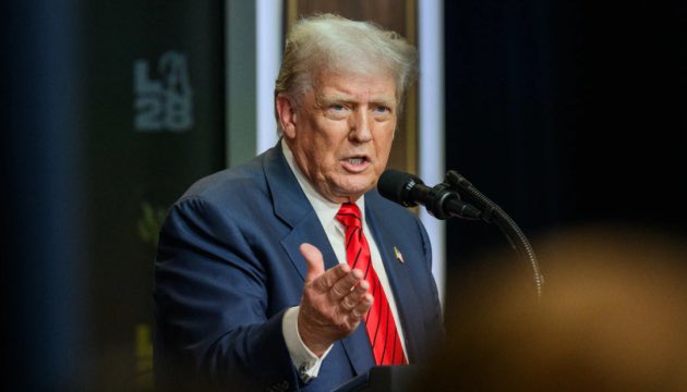 Trump: Ukraine should act now amid Russian economic woes; US to arm NATO