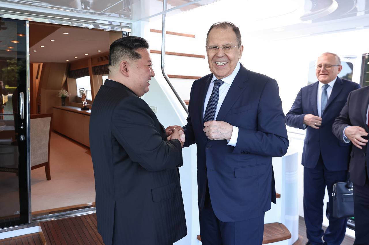 Lavrov in North Korea to Discuss Ukraine