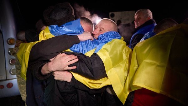 Ukraine prioritizes severely wounded in prisoner swap