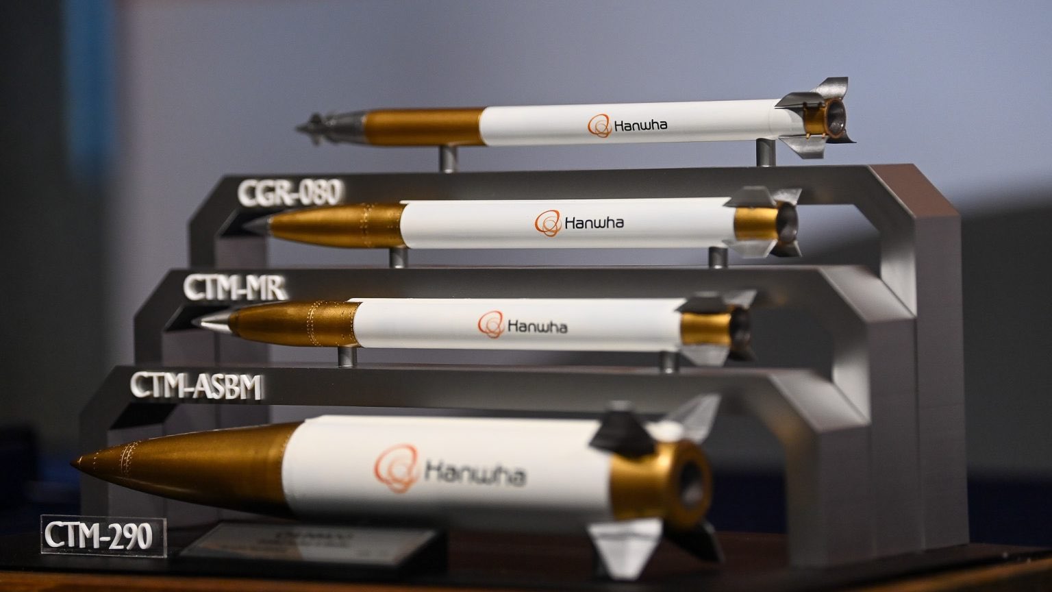 Poland to produce 239-mm CGR-080 missiles for Homar-K MLRS