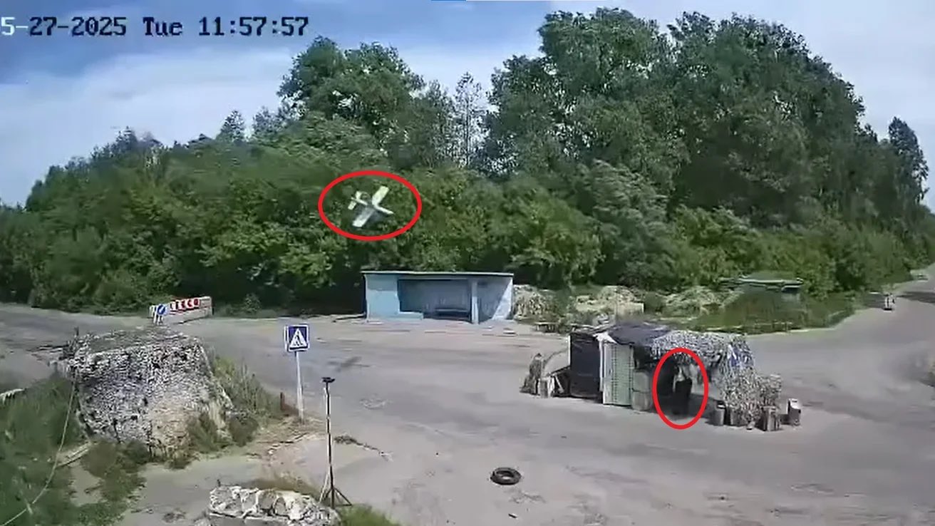 Russian Lancet drone hits police checkpoint in Sumy