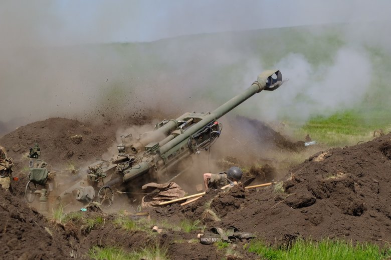 Zaluzhnyi showed American M777 howitzers