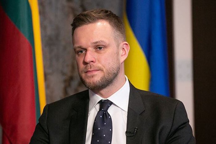 Lithuania: Macron proposal revision and EU troops projection