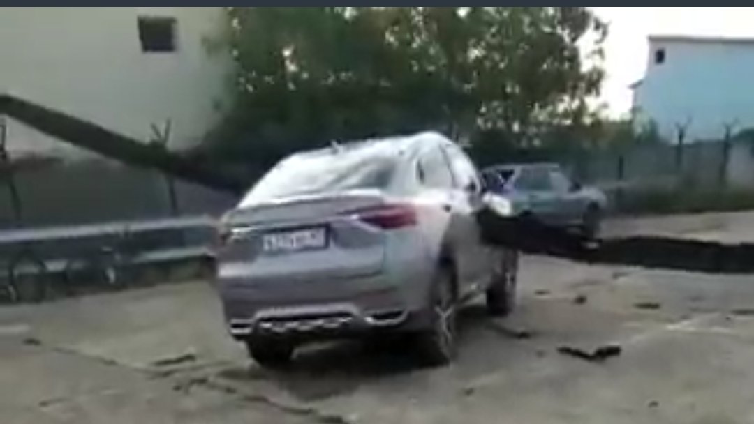 Russian air base explosion impales car with 15m girder