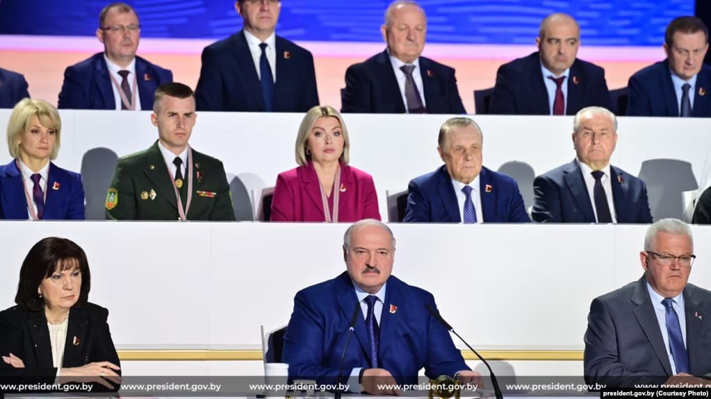 Lukashenka threatens exiled opponents with hostage-taking of their families in Belarus.