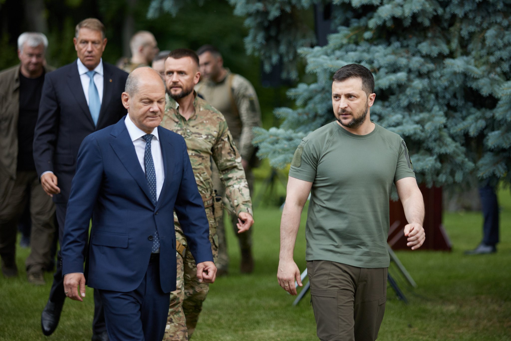 Germany to continue providing weapons to Ukraine, Scholz says