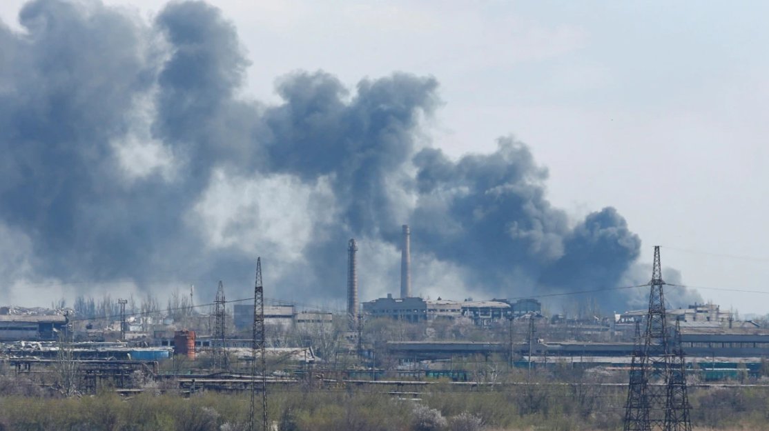 Why did Sasha leave Mariupol?