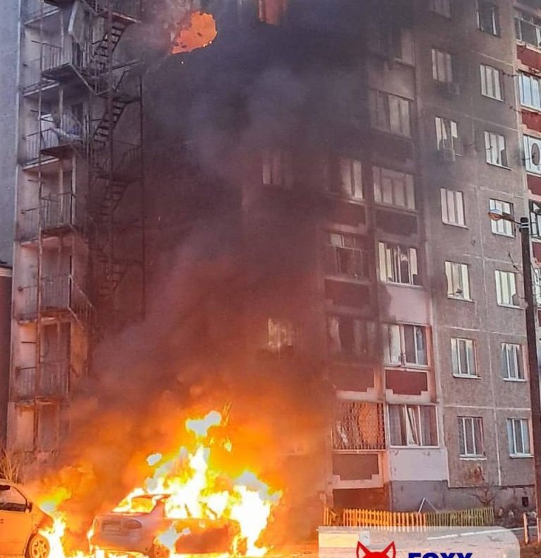 Russian strike hits residential building in Chernihiv