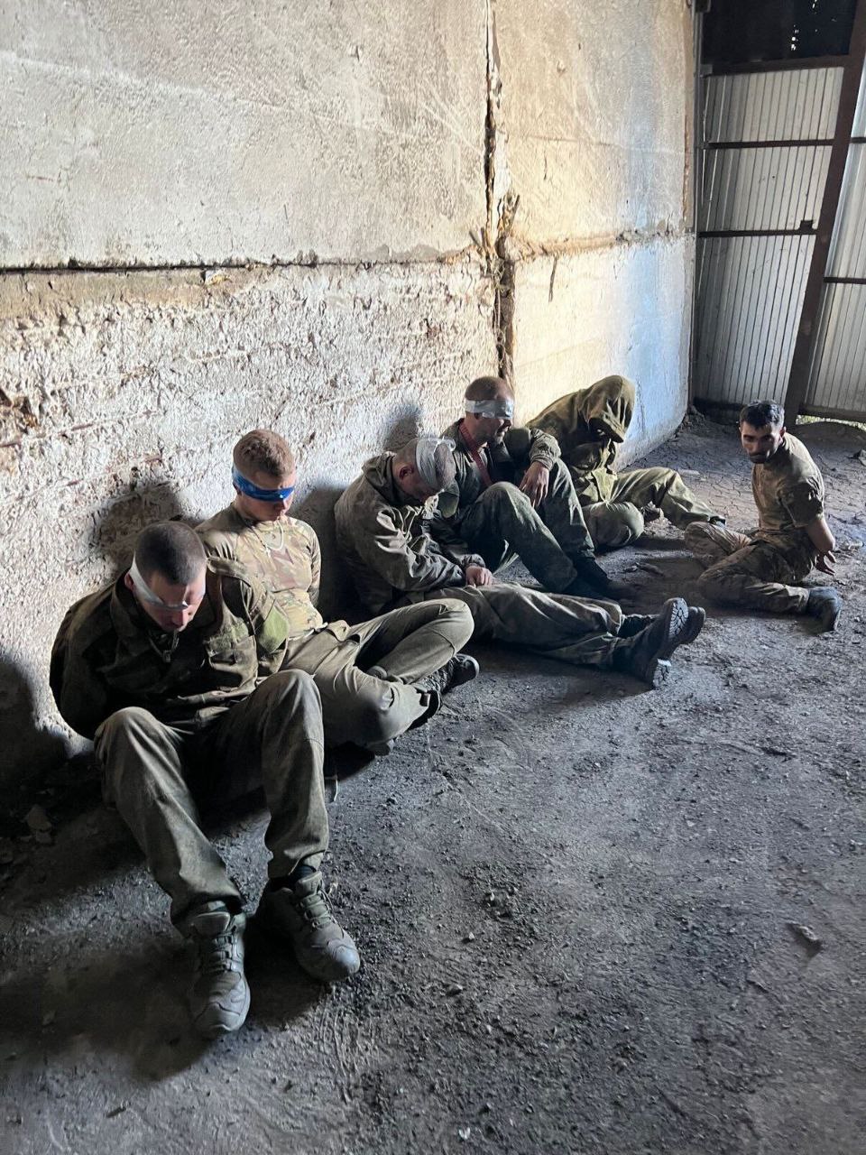 Zelensky: over 600 Russian troops captured