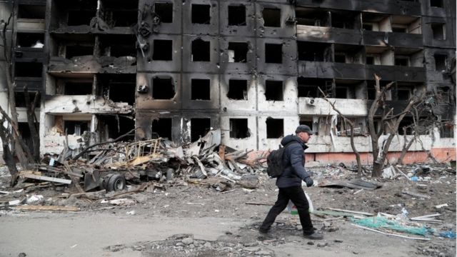 Over 100,000 people remain in Mariupol, evacuation needed