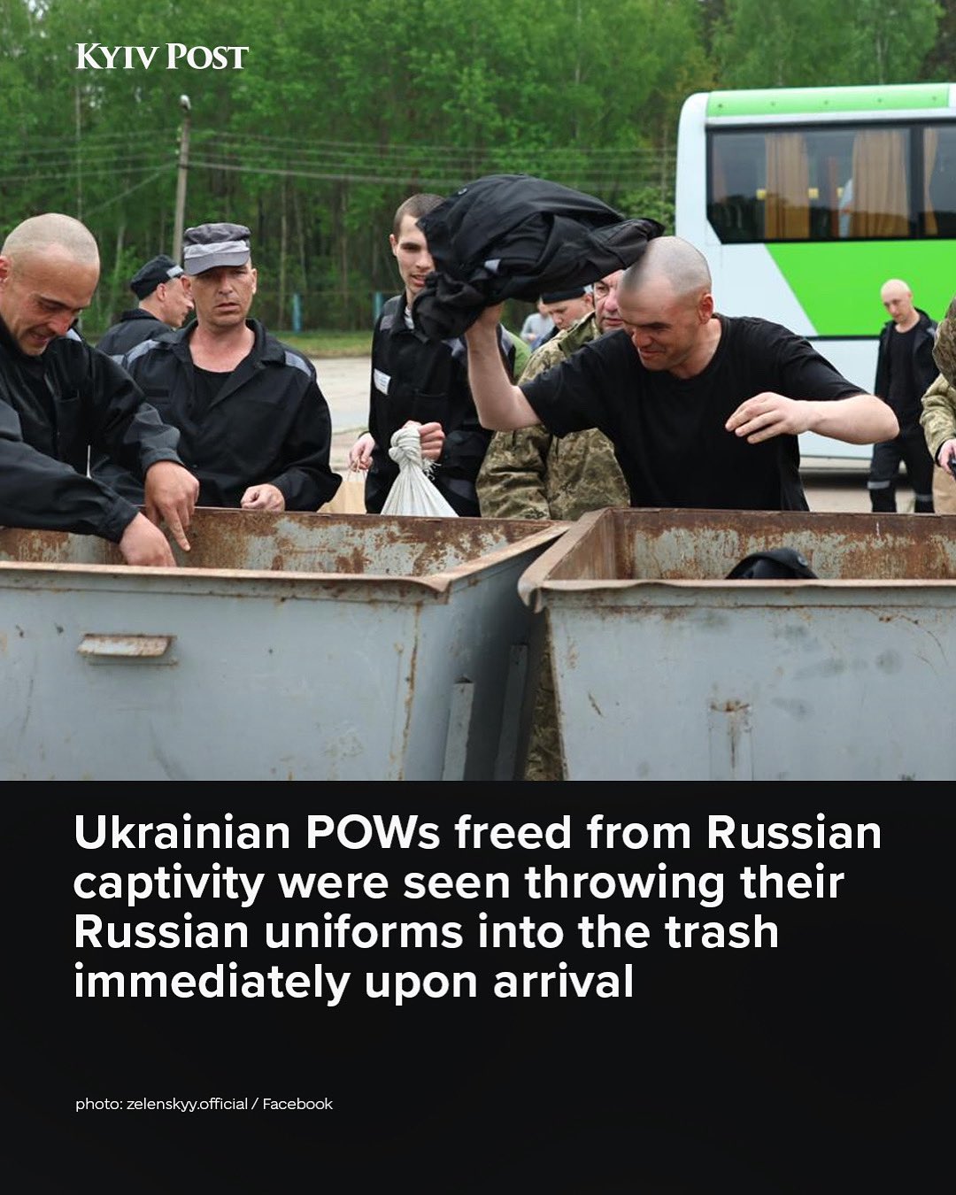 Ukrainian POWs discard Russian uniforms in trash
