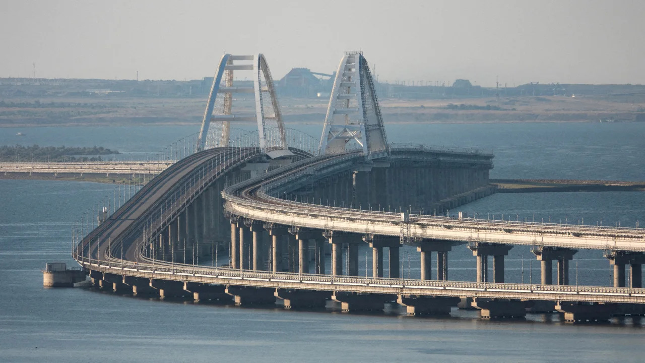 Ukraine asks Hague tribunal to force Russia to dismantle Kerch Bridge