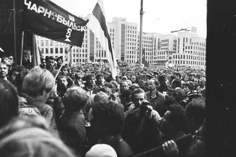 Chornobyl anniversary: Lukashenka’s nuclear threats, stolen goods, and a new reactor