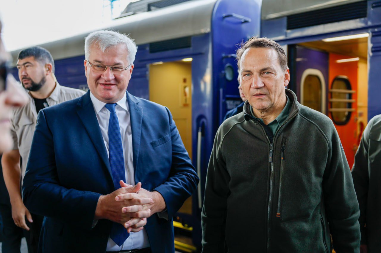 Polish Foreign Minister arrives in Ukraine