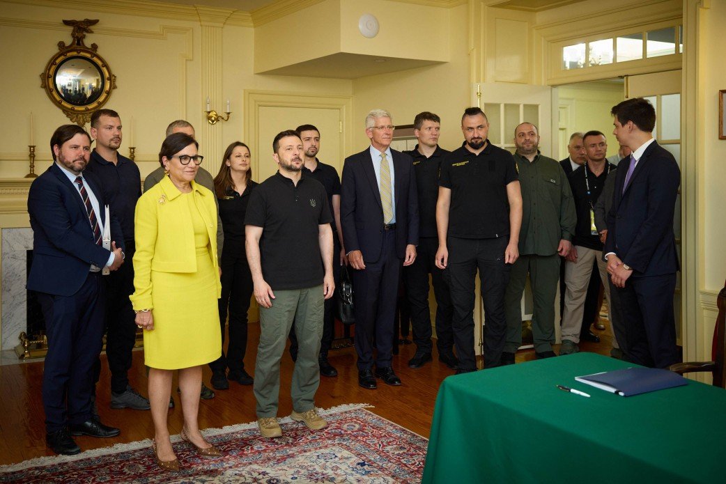 Zelensky discusses joint arms production with US