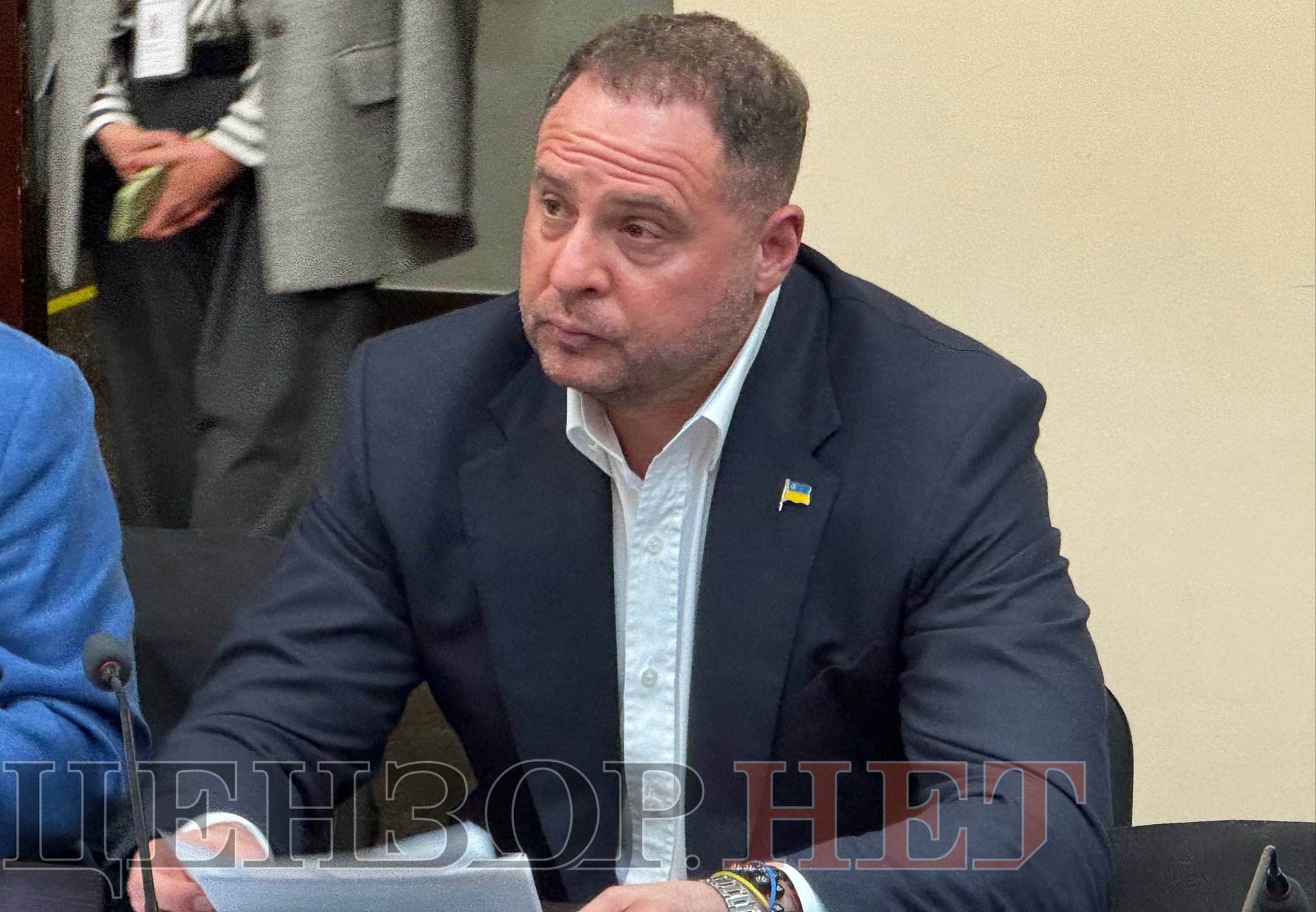 Prosecution requests detention of Yermak with bail of 180 million UAH