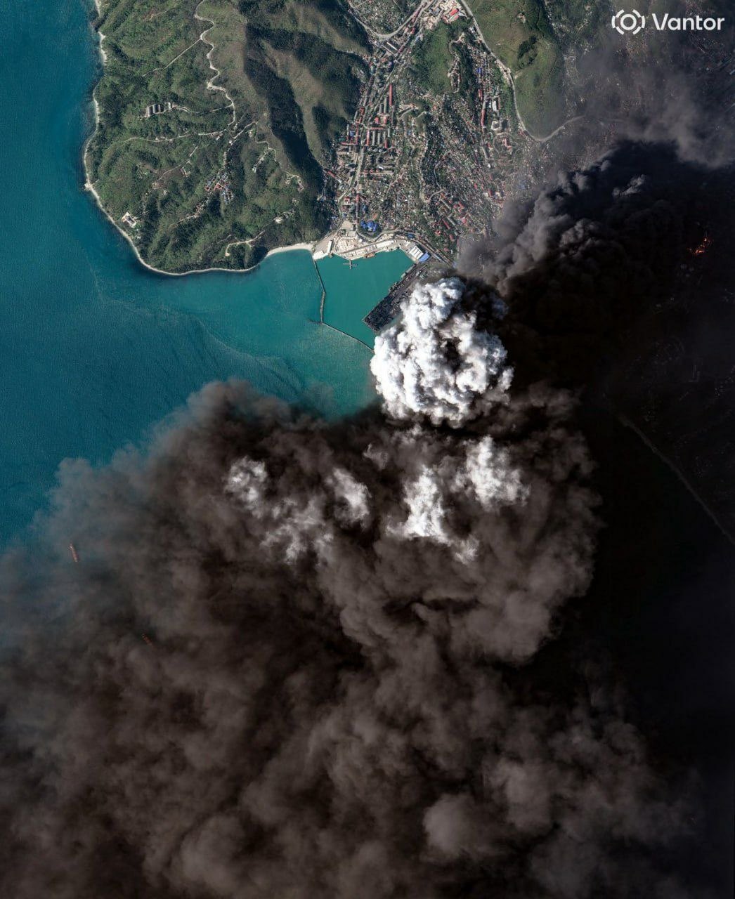 Tuapse port burns after Ukrainian strike