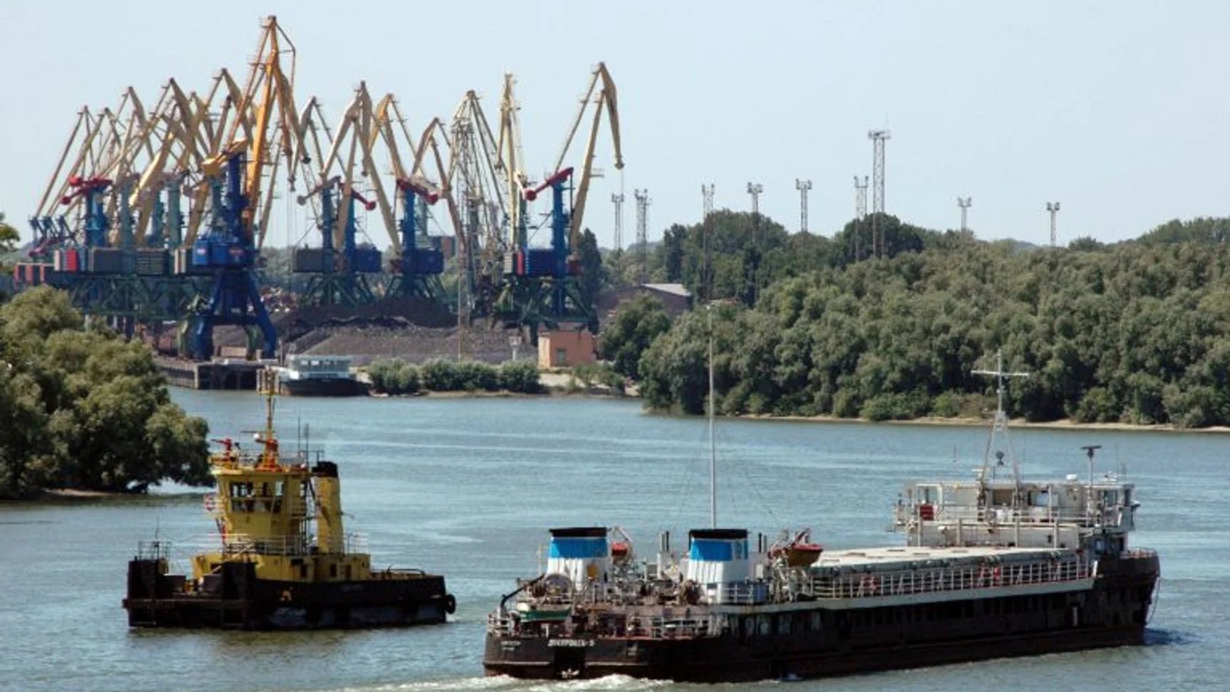 Ukrainian ports meet 98% of transshipment target in Q1 2026