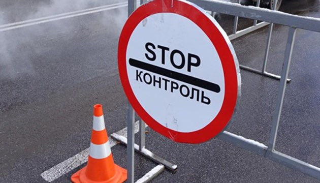 Fatal Road Accident at Checkpoint: Truck Hits Two Soldiers Near Odesa