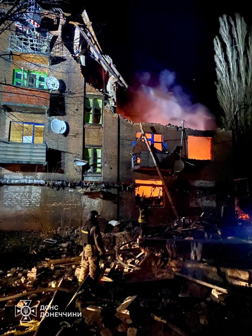 Russian drone attack destroys Kramatorsk residential building, fire breaks out