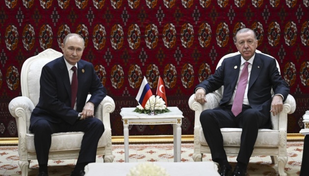 Erdogan urges Putin for limited Ukraine ceasefire during Turkmenistan meeting